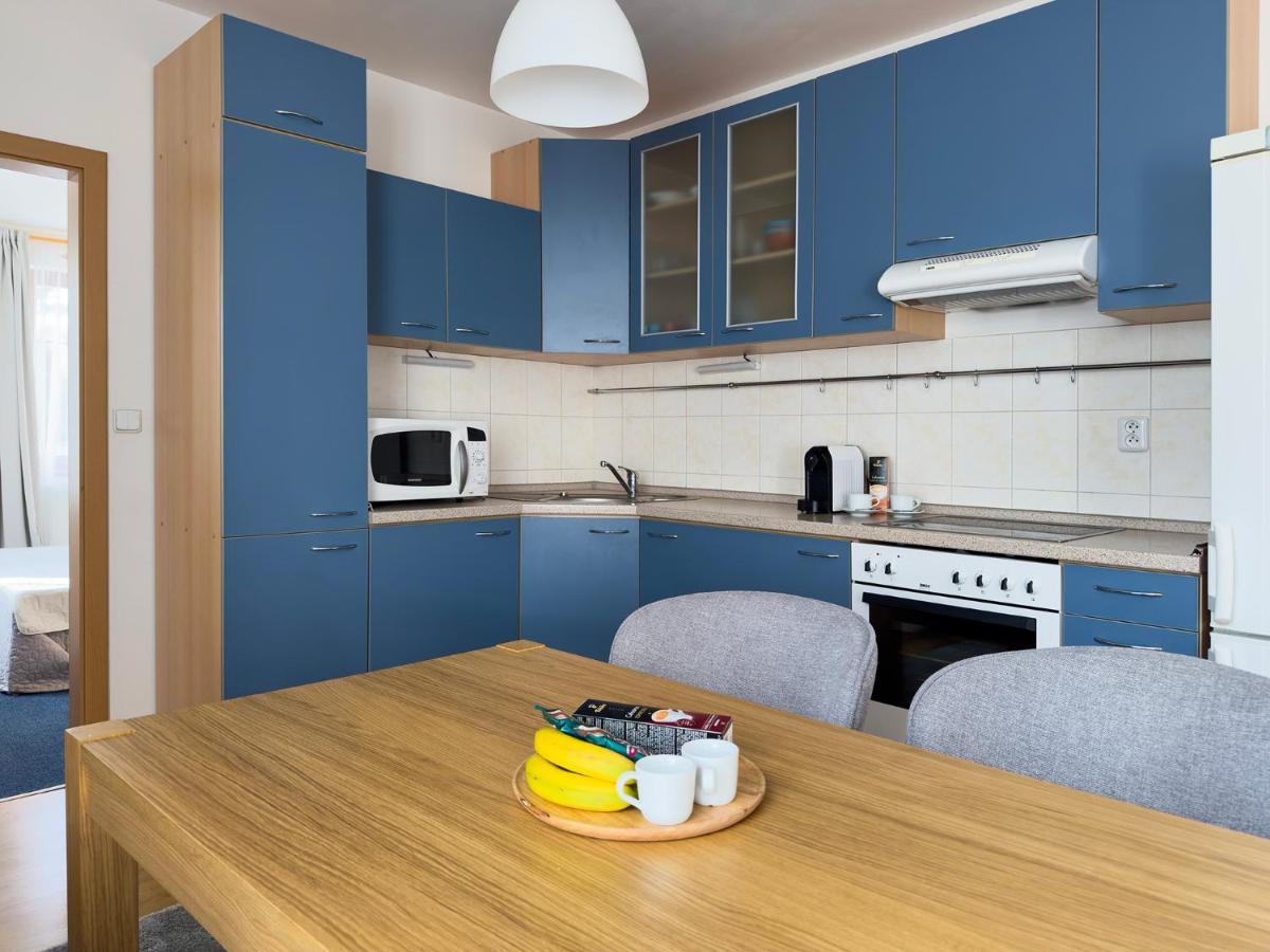 Apartman Mila Eterna II Рокицани Экстерьер фото